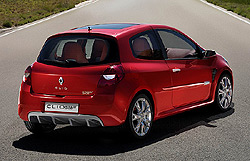 A Clio Renault Sport koncepció padlólemez alatti diffúzort kapott, amely egyenesen az F-1-ből származó aerodinamikai fejlesztés