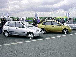 A 1118-as formája az Opel Corsa B dél-amerikai, lépcsős hátú átiratára hajaz. A csomagtér 400 literes, a végsebesség 165 km/óra, az átlagfogyasztás pedig 7,1 l/100 km