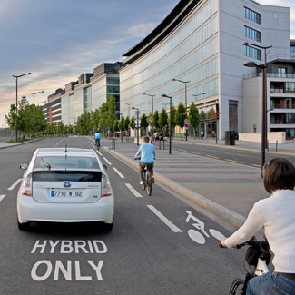  Stockholm komolyan veszi a légszennyezést. Toyota Prius és bringa előtt szabad itt az út, nem csoda, hogy annyi van belőlük