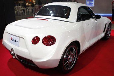 Az MX-5-ösnél kisebb - és olcsóbb - roadsterel jó esélyei lehetnének a Toyotának a vásárlóközönség megfiatalítására