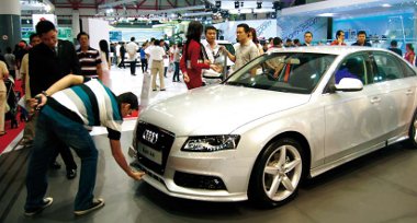 Az Audi Indonéziában évi 2700, a Chevrolet Oroszországban évi 30 000 autó gyártását tervezi