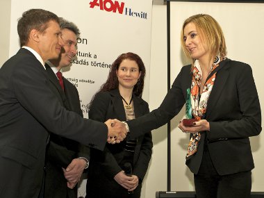 Szigeti Éva vette át a Legvonzóbb Vállalat elismerést Budapesti Corvinus Egyetemen megrendezett díjátadón