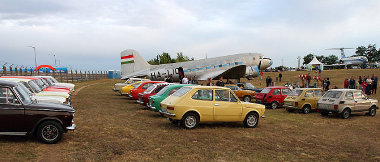 Több Fiat klub is kinézett a Repülőgép Emlékparkba a Múzeumok Éjszakáján