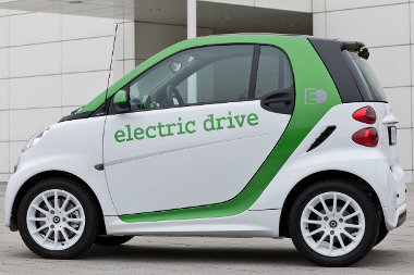 Erősebb elektromotor, európai akkumulátor - gyorsabb és nagyobb hatótávolságú lett az elektromos Smart