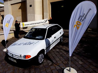 Már készülnek a Veterán Opel club tagjai az első Astrák fogadására