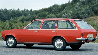 Az 1972-ben piacra dobott Rekordhoz lehetett először dízelmotort választani