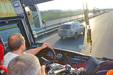 Busszal az M6-os autópályán: sokan szeretnék, ha akár a horvát tengerig el lehetne jutni sztrádán