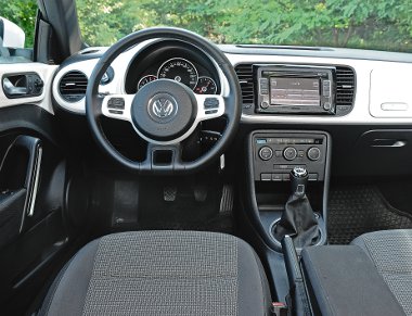 Sikeresen vegyítette a VW a modern és a retró stíluselemeket