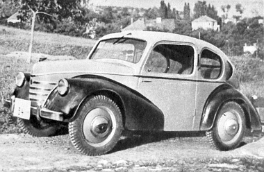 A „Pente 600” szintén futott már 1947-ben. Ez a modell is csak próbakocsi táblát kapott, - de kitűnően megállta a próbát