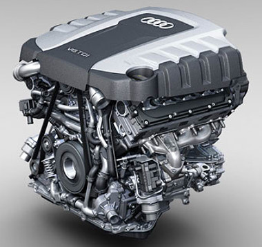 A takarékosság érdekében 800-as fordulatra csökkent a V8-as dízel alapjárata