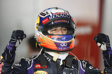 Öt órán át örülhetett a hazai pályánmegszerzett második helyének Ricciardo