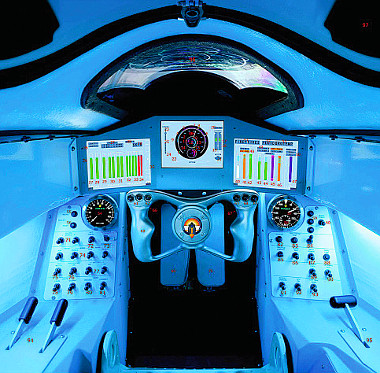 A cockpit, akár egy vadászgépben. A fékezés három fázisból áll majd