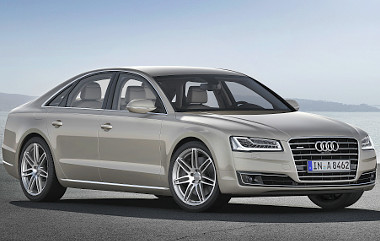 Jelenleg az Audi az egyetlen gyártó, mely luxuslimuzinhoz V8-as dízelt kínál