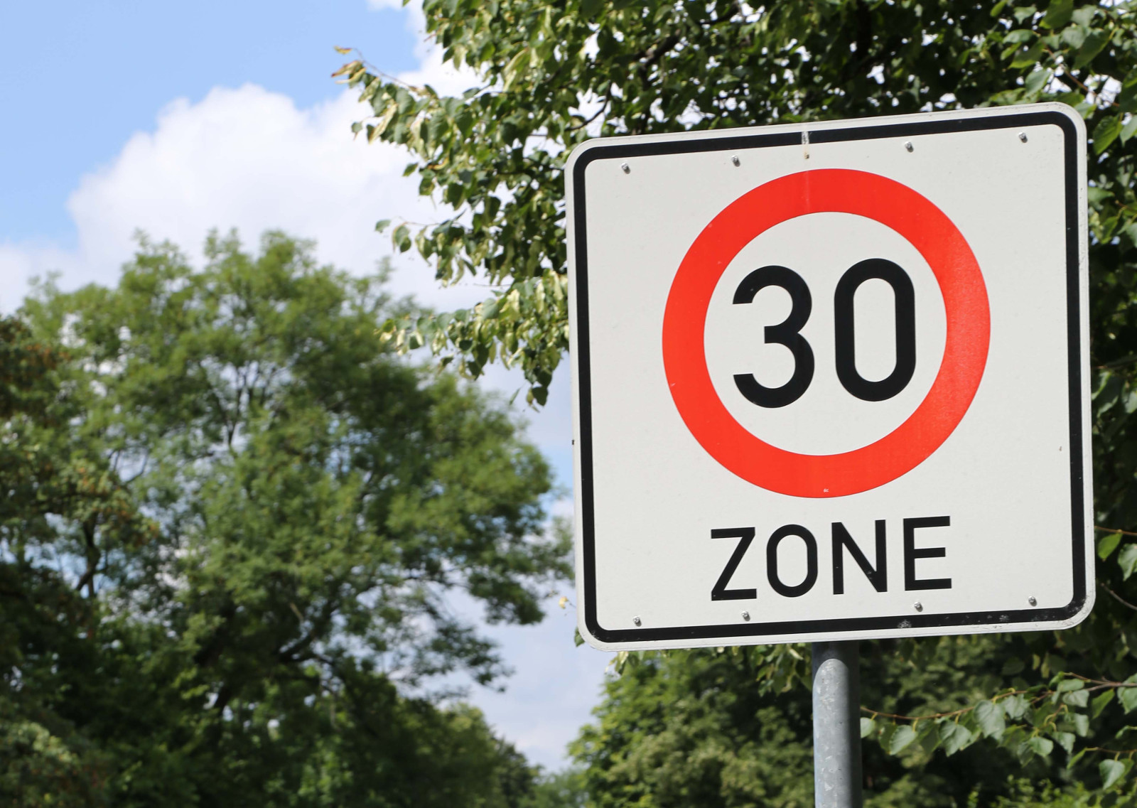 Strassenschild; Zone 30; München