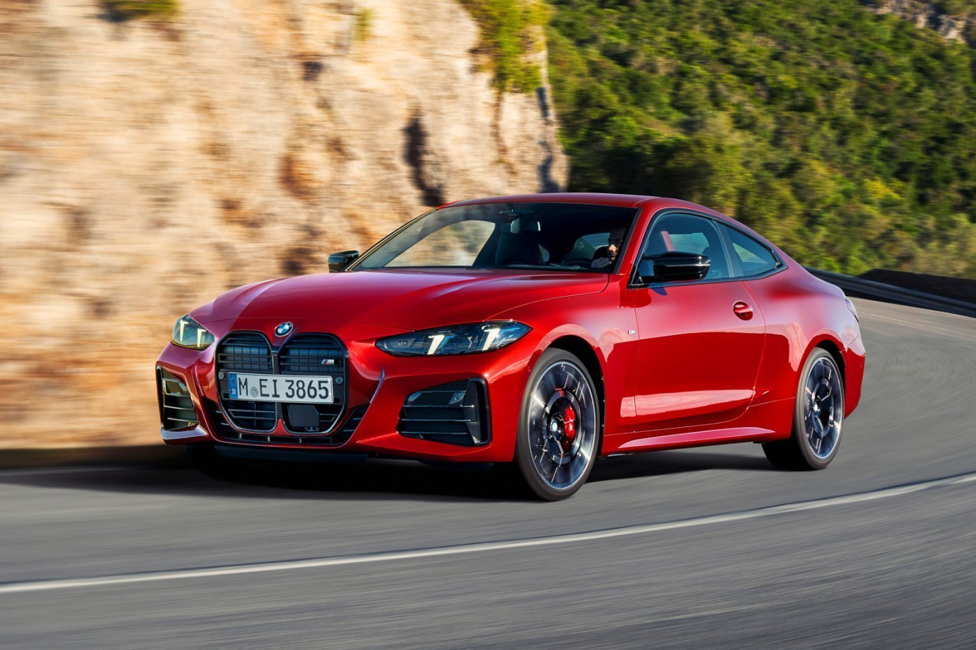 BMW 4 coupe and convertible, M4 Competition has a new interior, 20 hp – automatic