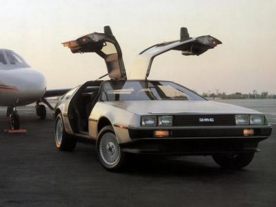 DeLorean DMC-12