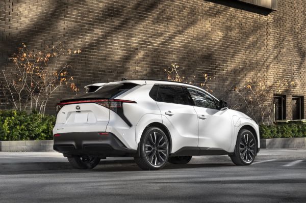 Toyota bZ AWD XLE